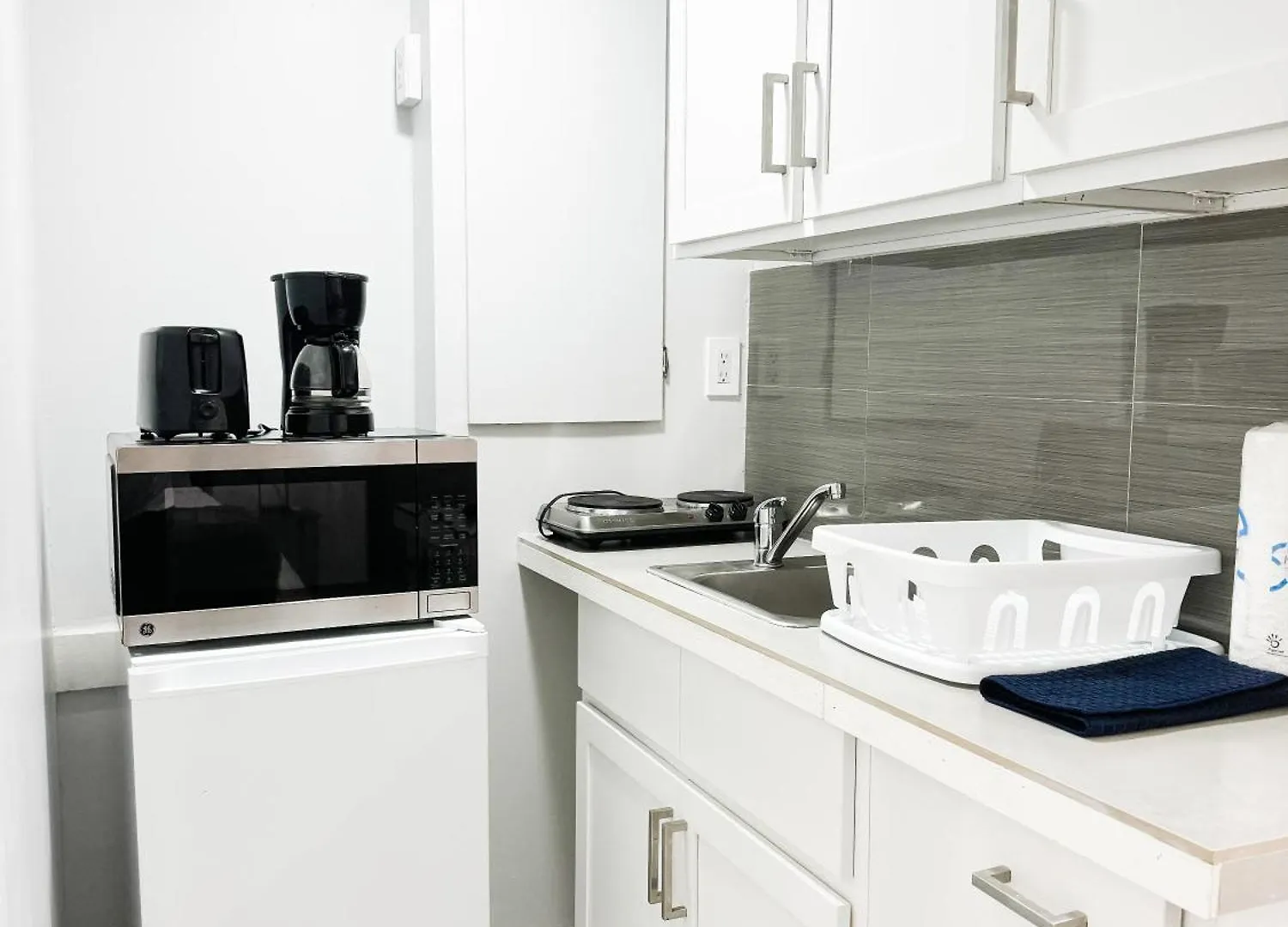 Studio, 100 Feet From The Beach Nassau Bahamas
