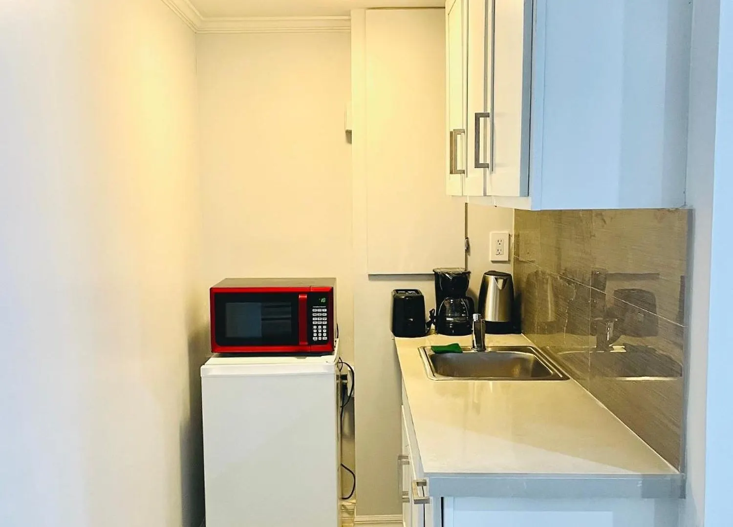 Aparthotel Studio, 100 Feet From The Beach Nassau