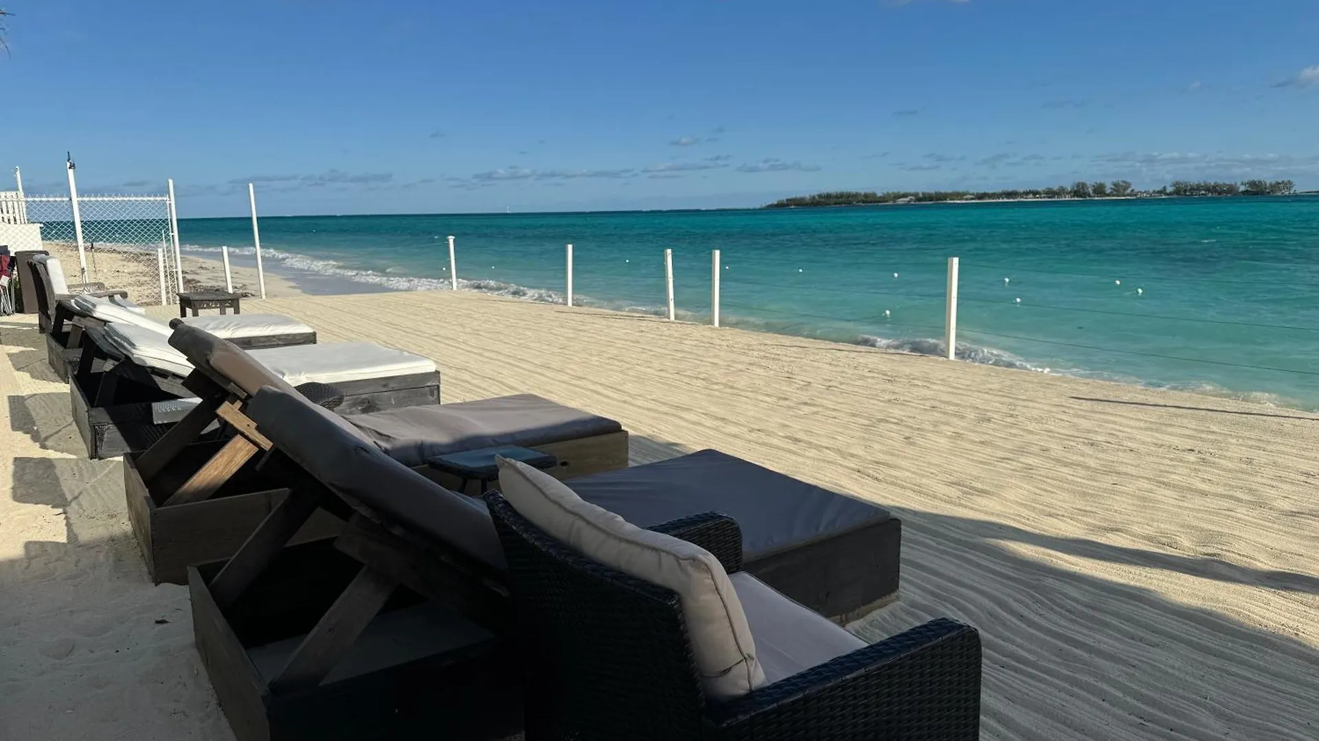 Studio, 100 Feet From The Beach Nassau 0*,