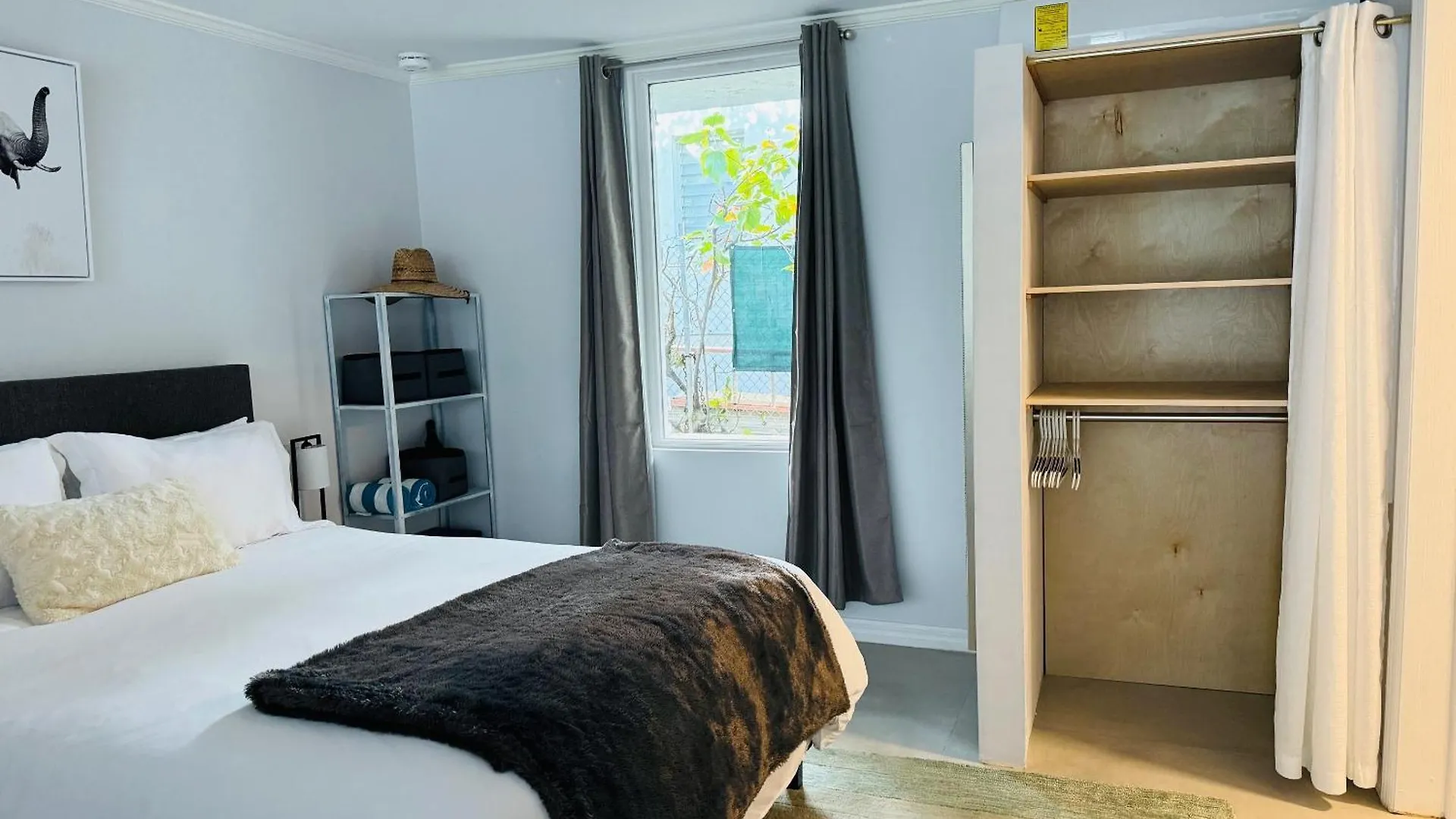 Studio, 100 Feet From The Beach Nassau 0*,  Bahamas